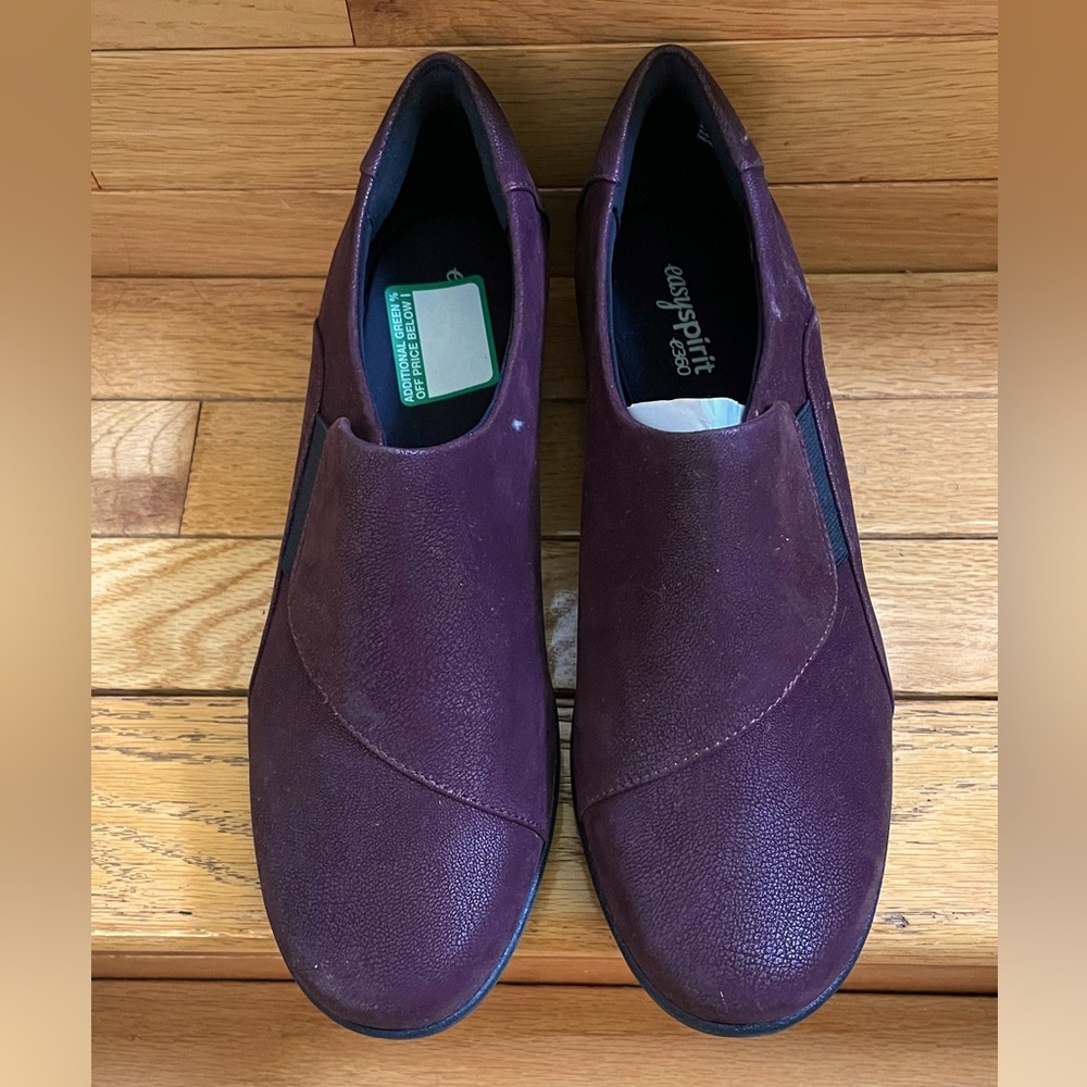 NEW Easyspirit Lightweight Subtle Burgundy Loafers Size 10